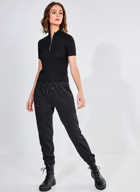 blusa gola alta com zíper blusa gola alta com zíper