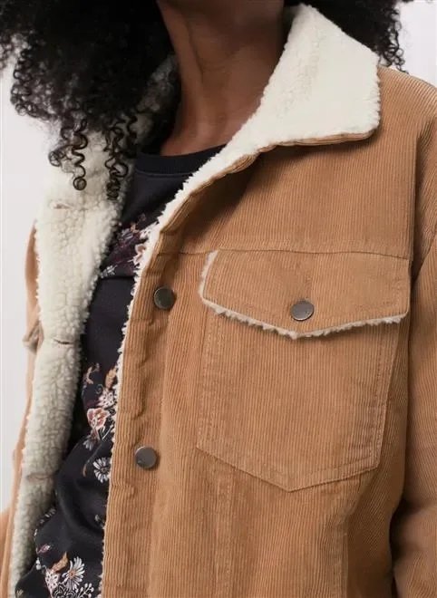 jaqueta veludo cotele forrada com pelos jaqueta veludo cotele forrada com pelos