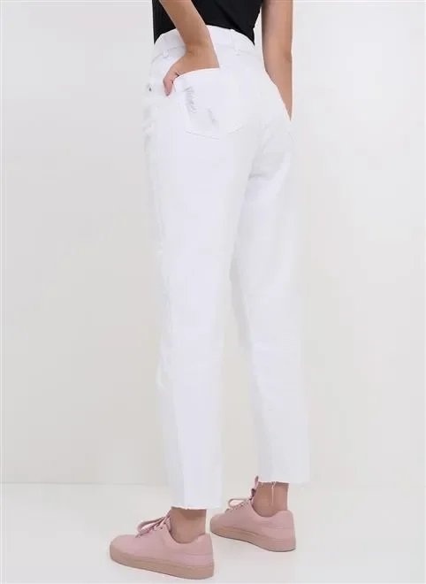 calça mom branca em sarja calça mom branca em sarja