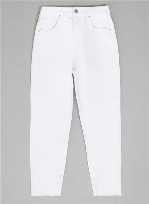 calça mom branca em sarja calça mom branca em sarja