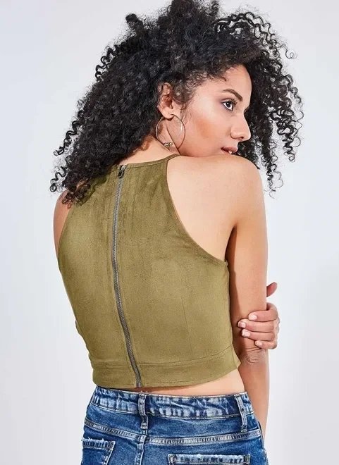blusa cropped decote halter em suede blusa cropped decote halter em suede
