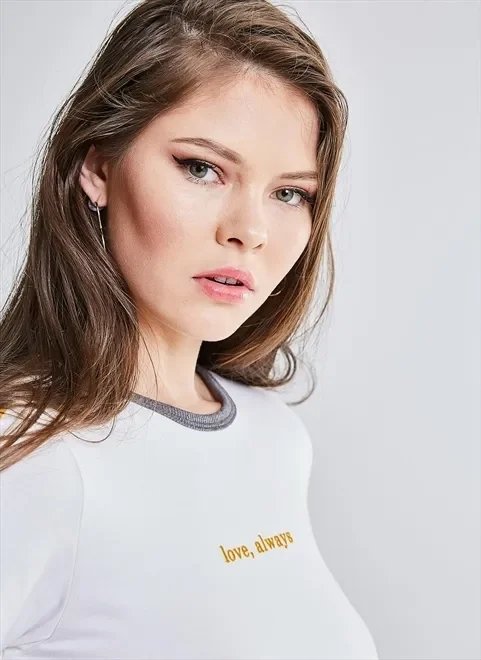 blusa lettering love always blusa lettering love always