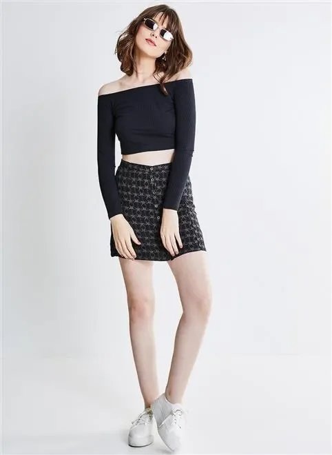 blusa cropped ombro a ombro blusa cropped ombro a ombro
