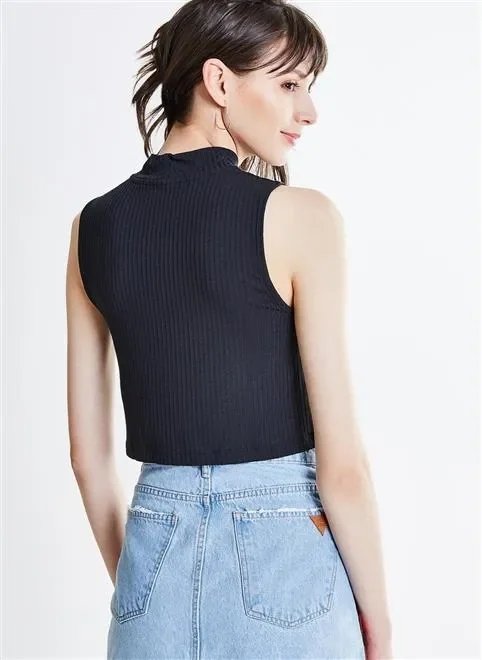 regata cropped gola alta preta regata cropped gola alta preta