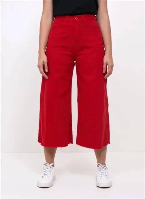 calça pantacourt vermelha em sarja calça pantacourt vermelha em sarja
