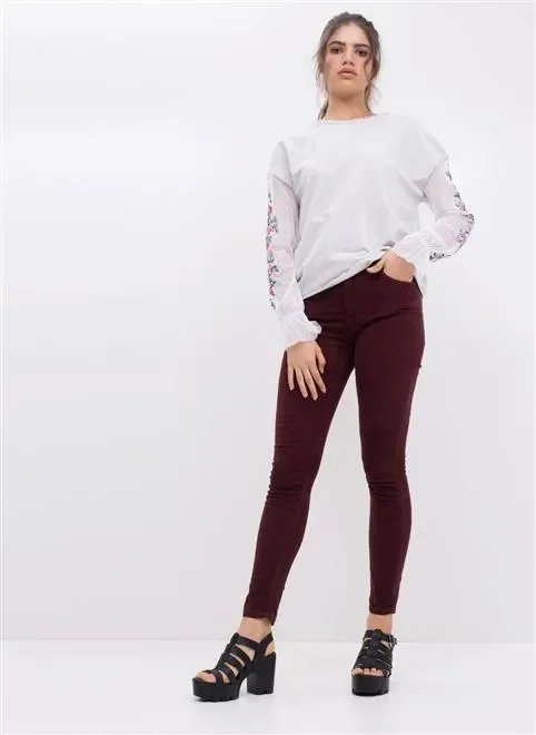 calça skinny em veludo calça skinny em veludo