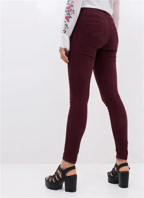 calça skinny em veludo calça skinny em veludo
