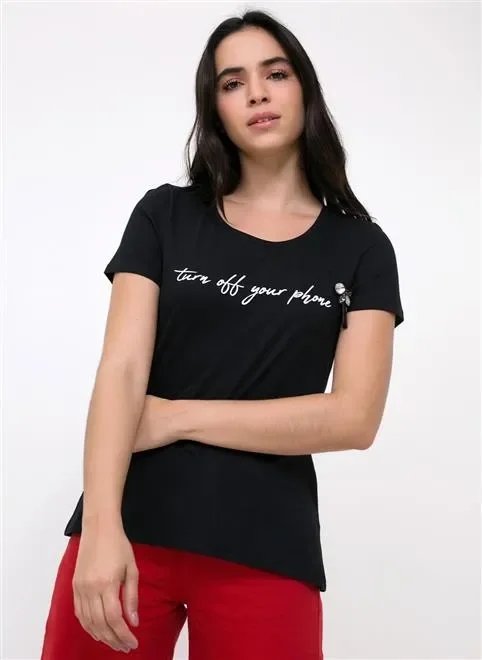 blusa turn off your phone com detalhe em pedraria blusa turn off your phone com detalhe em pedraria