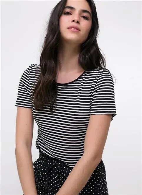 blusa manga curta listrada blusa manga curta listrada