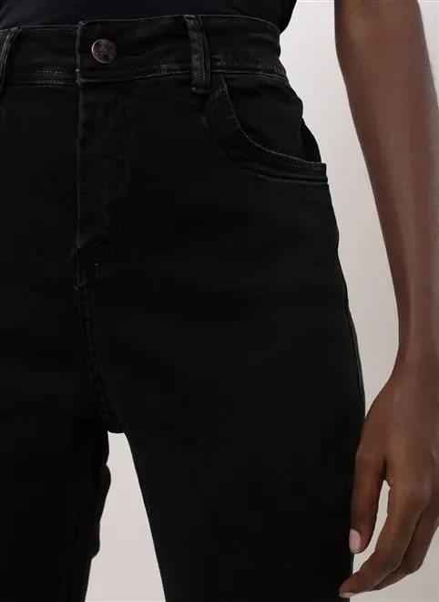 calça skinny cintura alta em sarja preta calça skinny cintura alta em sarja preta
