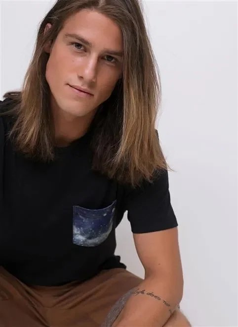 camiseta bolsinho e meia lua espaço camiseta bolsinho e meia lua espaço