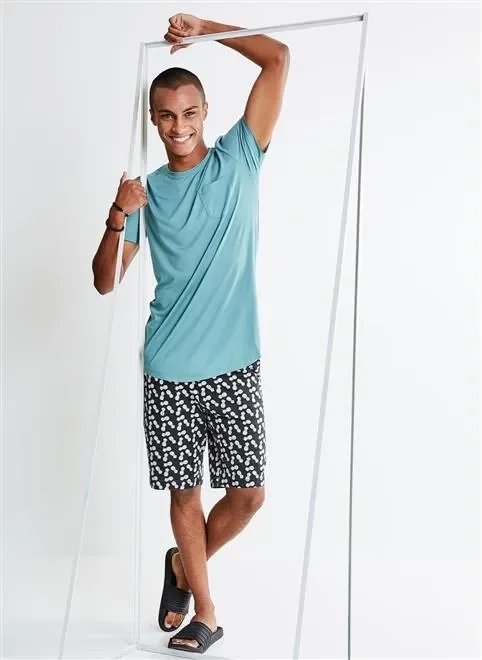 camiseta alongada com bolso camiseta alongada com bolso