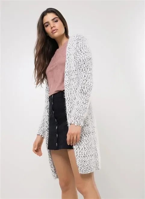 cardigan alongado com bolsos cardigan alongado com bolsos