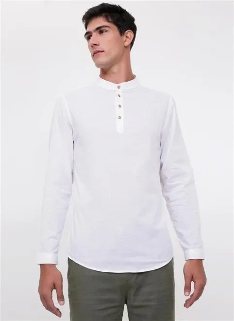 camisa em linho com botões camisa em linho com botões