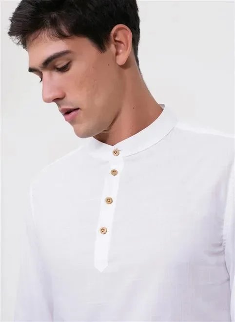 camisa em linho com botões camisa em linho com botões