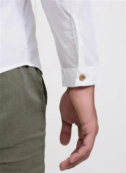 camisa em linho com botões camisa em linho com botões