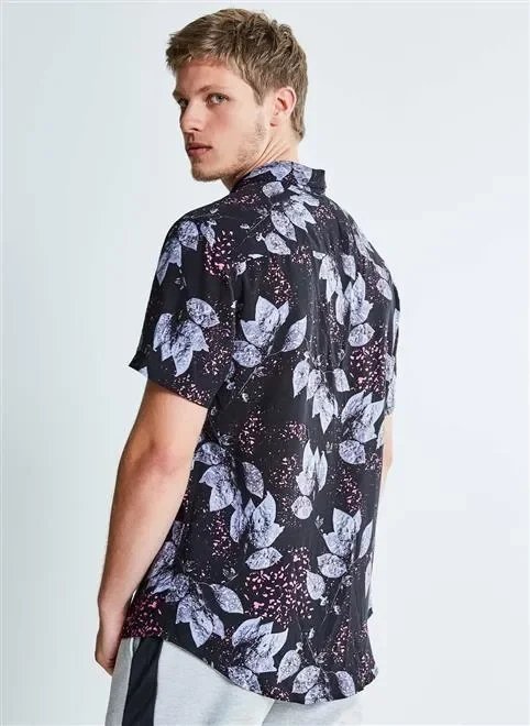 camisa estampada folhas camisa estampada folhas