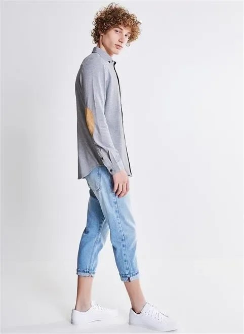 camisa com recorte em suede camisa com recorte em suede