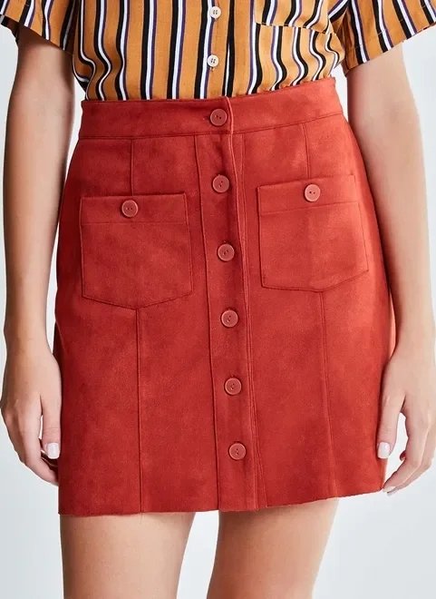 saia em suede com botões saia em suede com botões