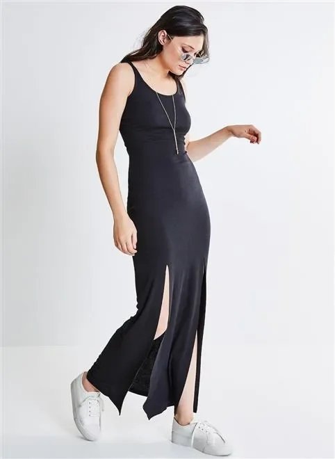 vestido longo com fendas vestido longo com fendas