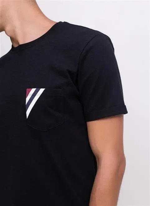 camiseta soft touch bolsinho listra camiseta soft touch bolsinho listra