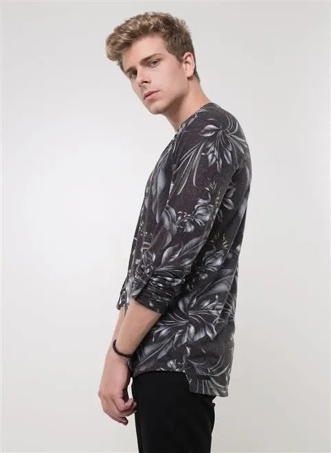 camiseta ml linho full floral noturno camiseta ml linho full floral noturno