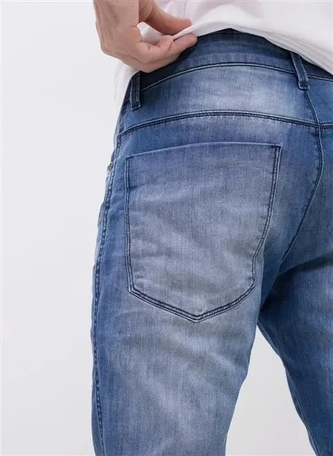 calça 3d com rasgos calça 3d com rasgos