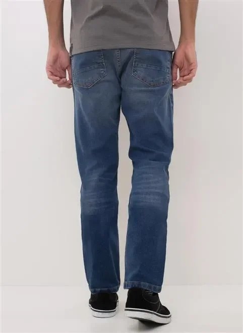 calça slim em jeans recycle calça slim em jeans recycle