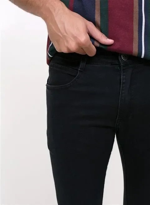 calça super skinny básica em black jeans calça super skinny básica em black jeans