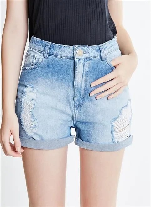 short em jeans médio com rasgos short em jeans médio com rasgos