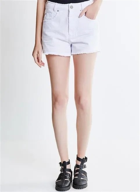 short branco cintura alta em sarja short branco cintura alta em sarja