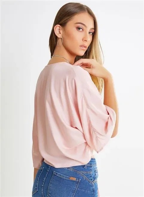 blusa manga morcego com amarração blusa manga morcego com amarração