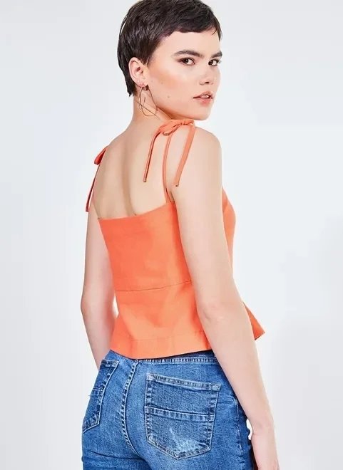 blusa laranja com botões tartaruga blusa laranja com botões tartaruga