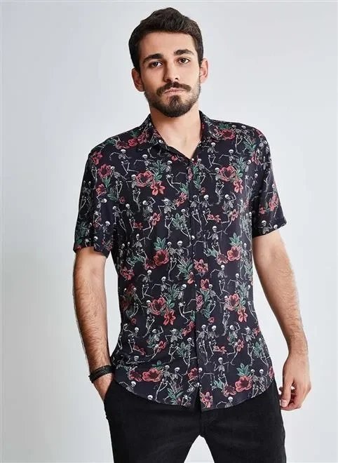 camisa estampada caveira flores camisa estampada caveira flores