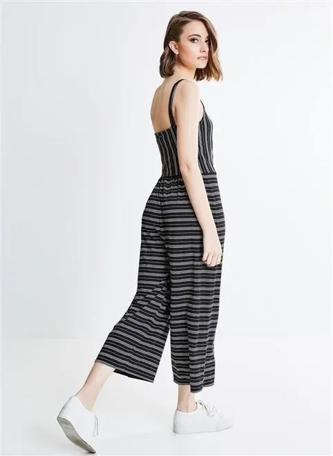 macacão pantacourt listrado macacão pantacourt listrado