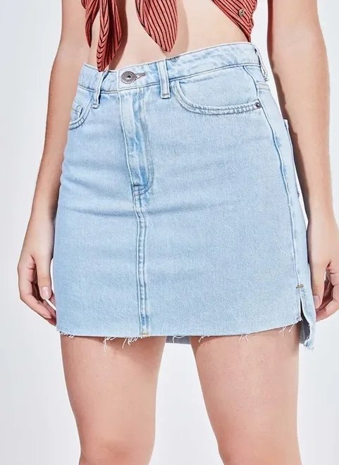 saia vintage em jeans com barra desfiada saia vintage em jeans com barra desfiada