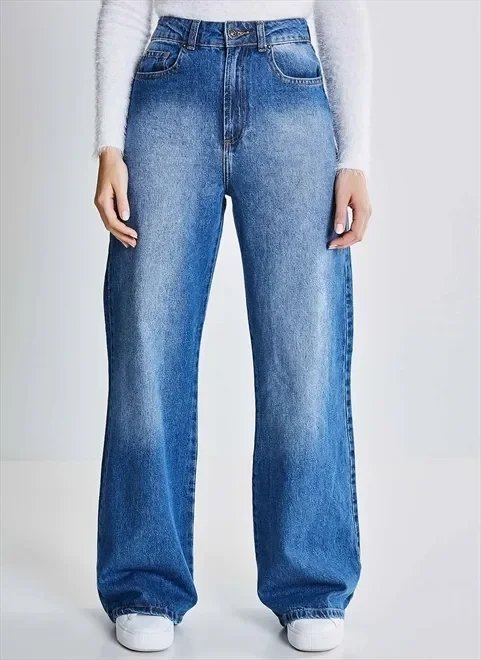 calça pantalona cintura média em jeans calça pantalona cintura média em jeans