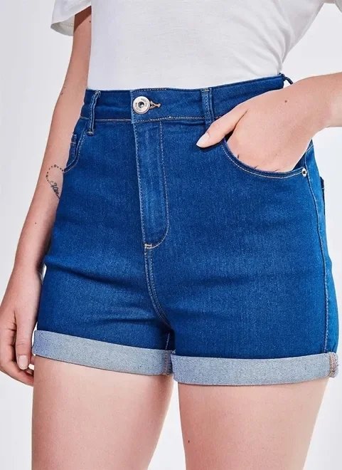 short cintura alta em jeans médio short cintura alta em jeans médio