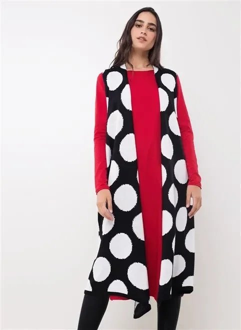 colete longo em retilínea com bolinhas colete longo em retilínea com bolinhas