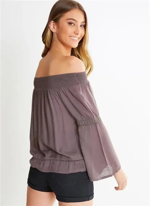 blusa ciganinha com bordado floral blusa ciganinha com bordado floral