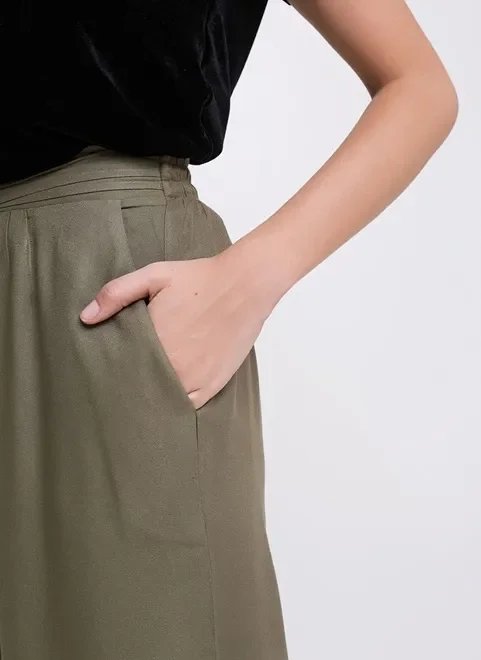 calça pantacourt crepe de viscose calça pantacourt crepe de viscose