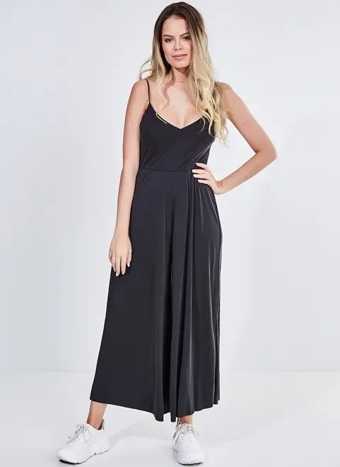 macacão pantacourt com tiras macacão pantacourt com tiras