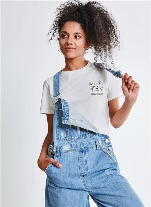 macacão pantacourt em jeans macacão pantacourt em jeans