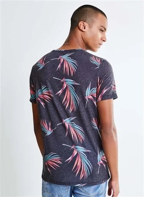 camiseta estampada folhagens camiseta estampada folhagens