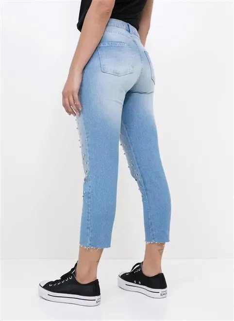 calça mom com pérolas artificiais calça mom com pérolas artificiais
