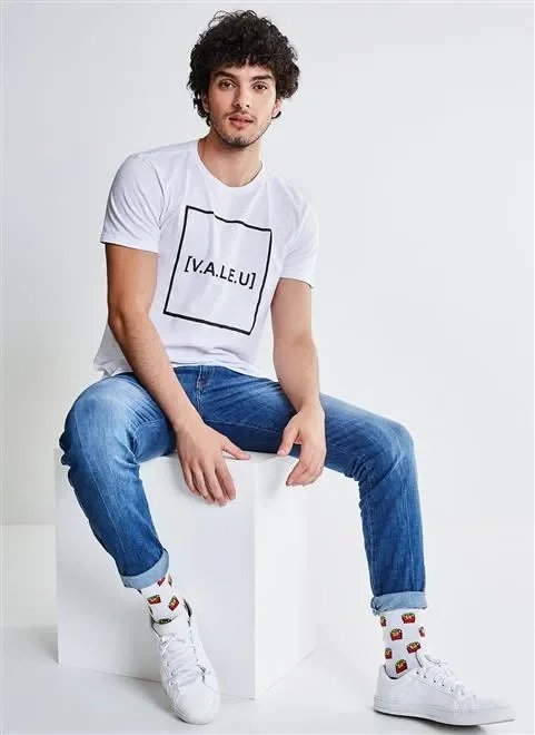 calça skinny masculina em jeans azul médio calça skinny masculina em jeans azul médio