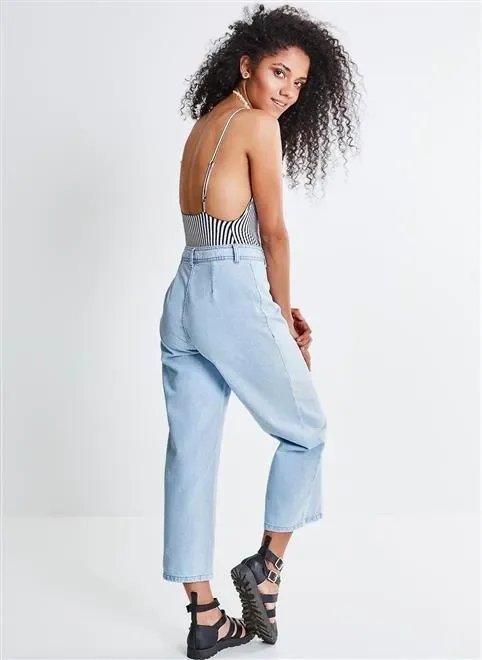 calça pantacourt em jeans calça pantacourt em jeans