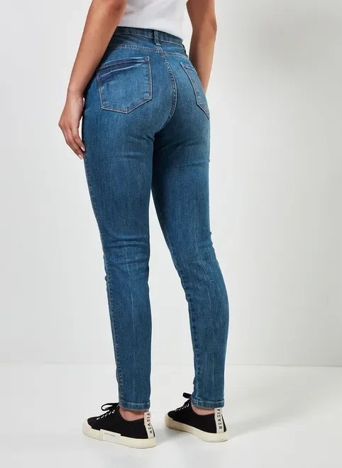 calça skinny cintura alta em jeans médio calça skinny cintura alta em jeans médio