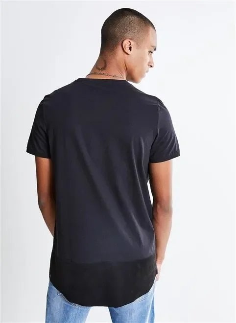 camiseta alongada com detalhe em suede camiseta alongada com detalhe em suede