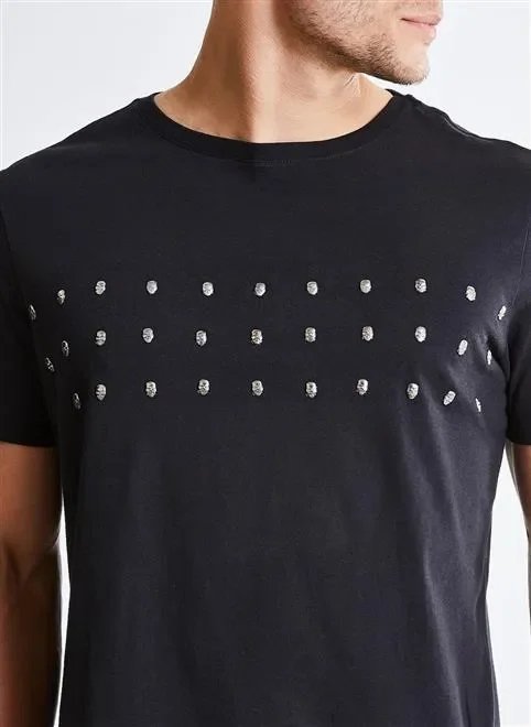 camiseta alongada com aplicações camiseta alongada com aplicações